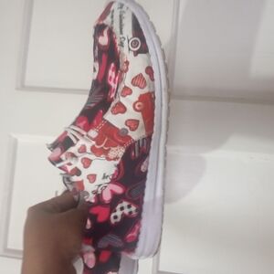 Kids Heart Pattern Slip-On Shoes - Red and White